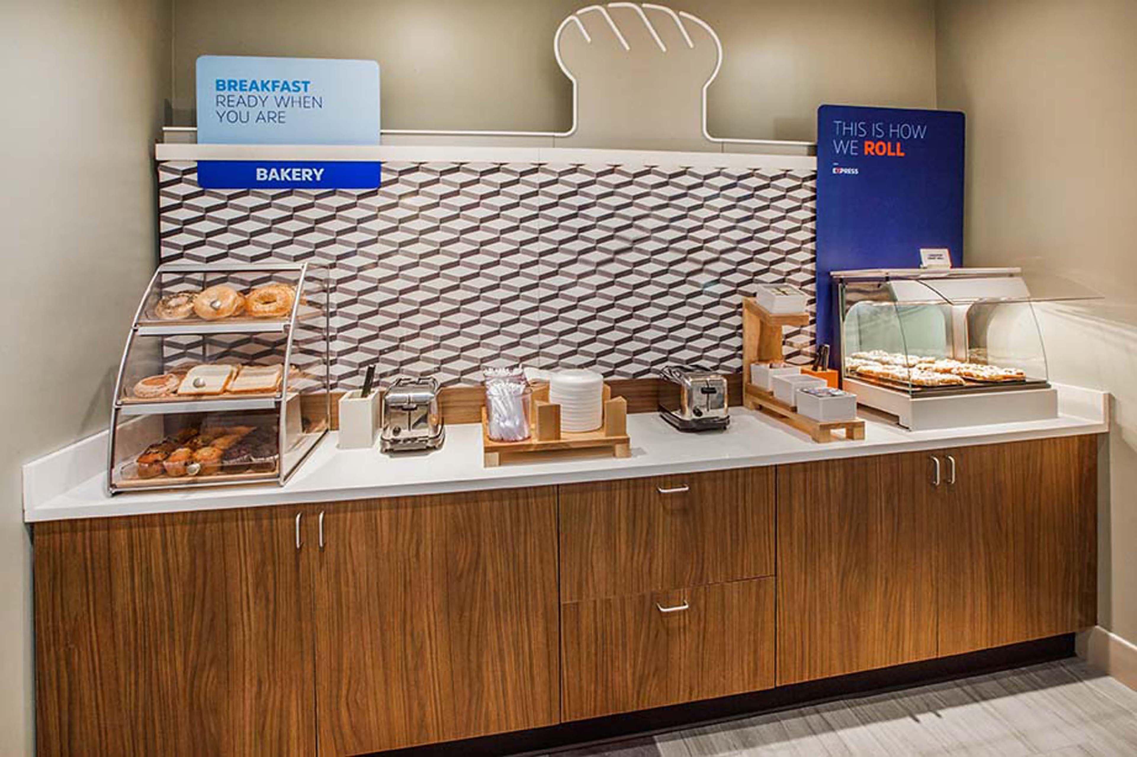Holiday Inn Express Tallahassee By Ihg Extérieur photo