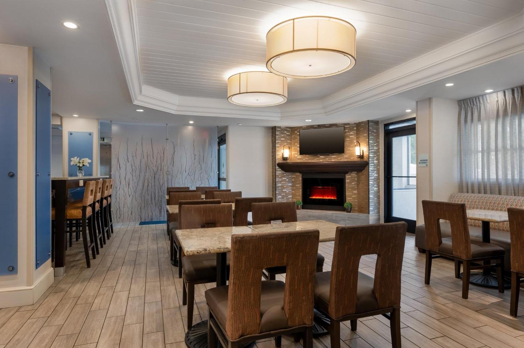 Holiday Inn Express Tallahassee By Ihg Extérieur photo